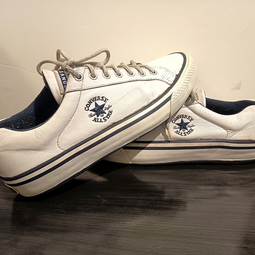 Rare Y2K 90s Converse Leather Sneakers White Mens Size 11 NavyBlue Soles/Stripes